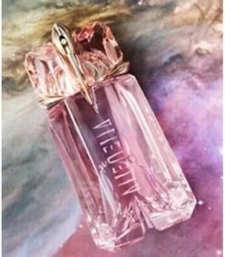 Thierry Mugler Alien Flora Futura 60 Ml - Eau De Toilette - Damesparfum 25 Thierry Mugler Alien Flora Futura 60 Ml - Eau De Toilette - Damesparfum -Parfumwinkel voor één product 1051x1200