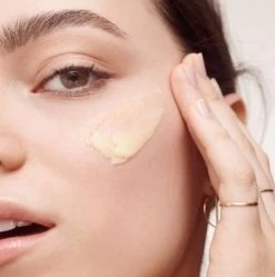 Bobbi Brown Skincare Vitamin Enriched Face Base 22 Bobbi Brown Skincare Vitamin Enriched Face Base -Parfumwinkel voor één product 1188x1200 2