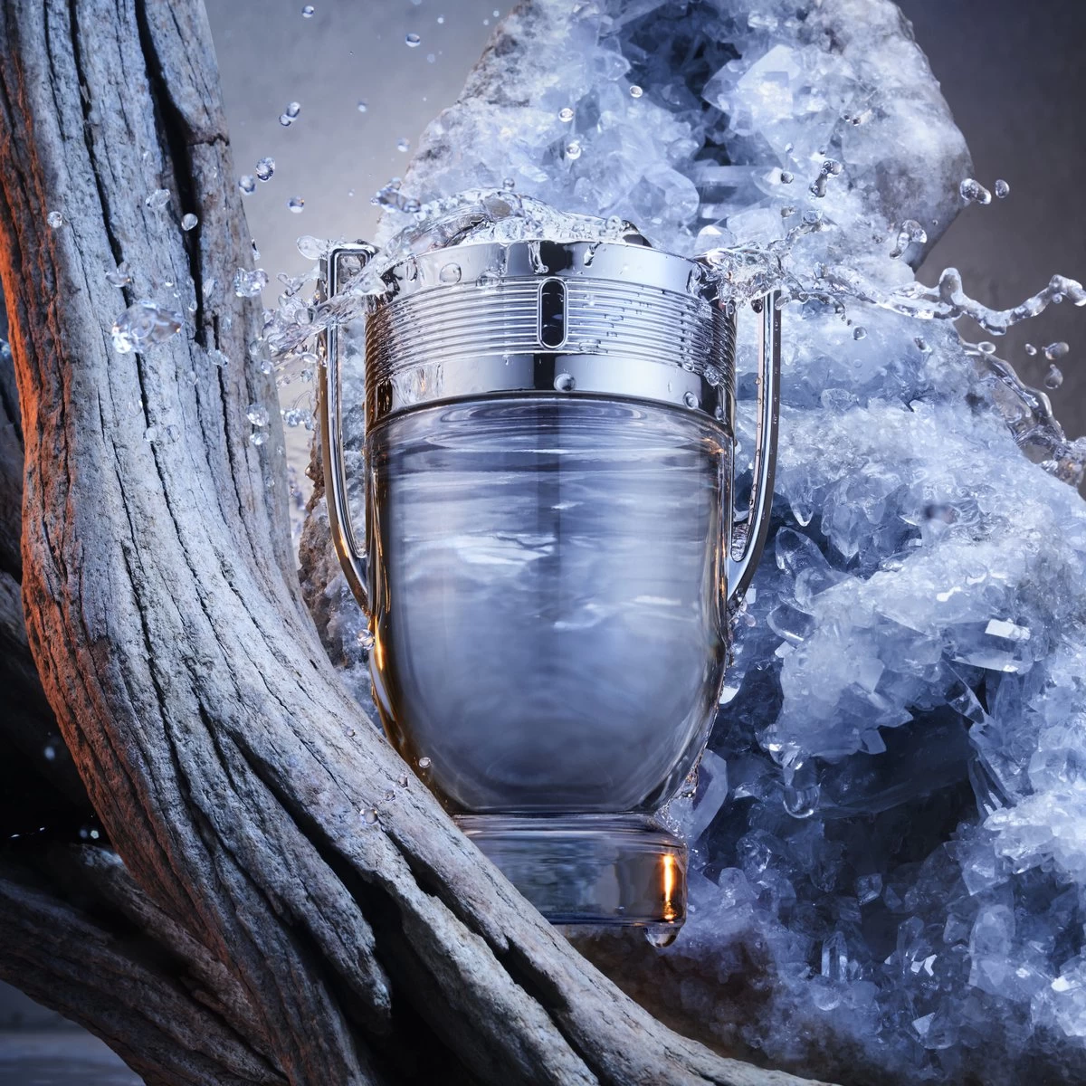 Paco Rabanne Invictus 200 Ml - Eau De Toilette - Herenparfum 10 Paco Rabanne Invictus 200 Ml - Eau De Toilette - Herenparfum - Afbeelding 8