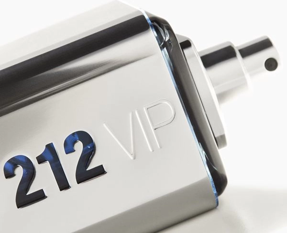 Carolina Herrera 212 VIP Men - 100 Ml - Eau De Toilette Spray - Herenparfum 16 Carolina Herrera 212 VIP Men - 100 Ml - Eau De Toilette Spray - Herenparfum - Afbeelding 14